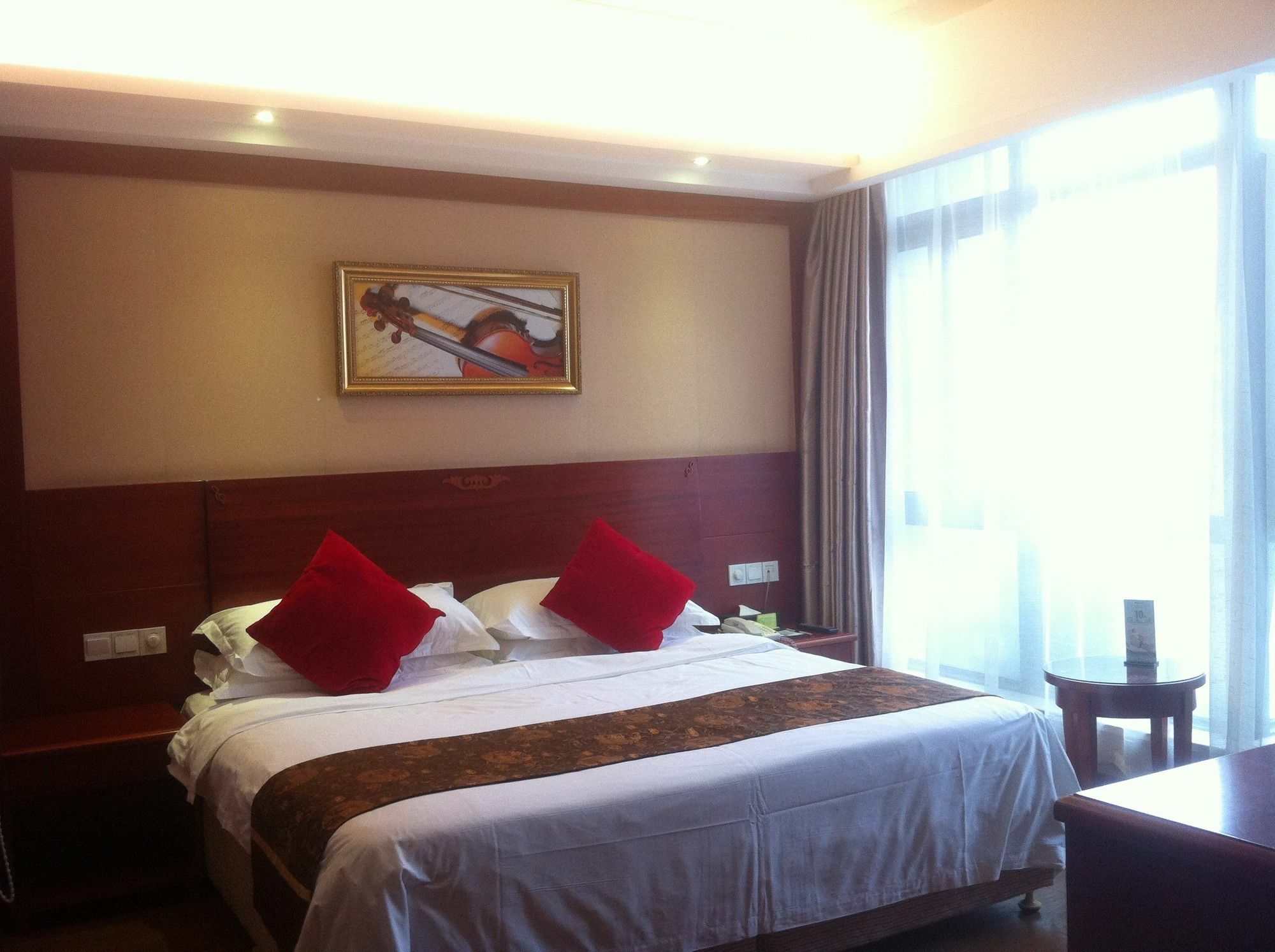 Vienna Pudong Airport Huaxia Road Hotel