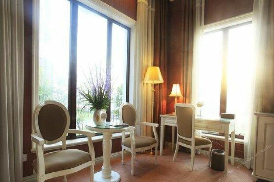 Atour Lujiazui Expo Park Hotel 4*