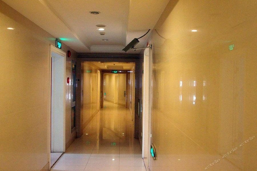 Ladoll Service Otel