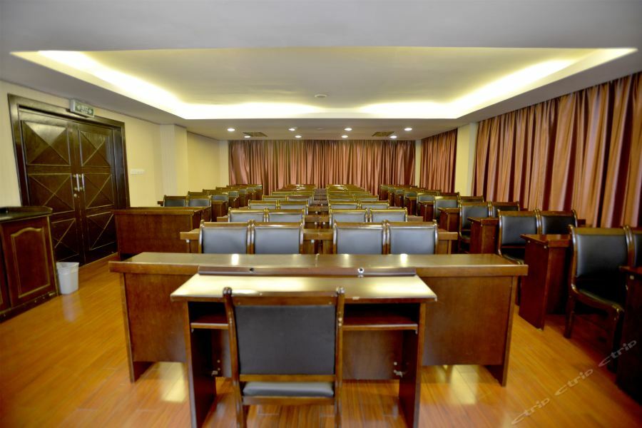 Hotel Starway Shengxianju 2*
