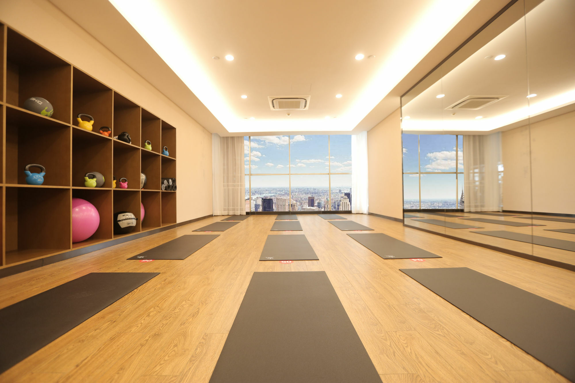 Court Jinqiao Diamond Apart Otel 4*