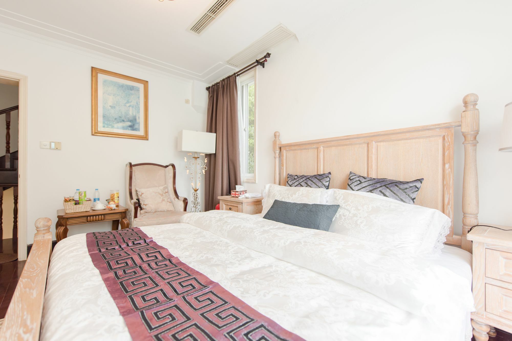 Hongqiao Airport Selected Boutique 3*