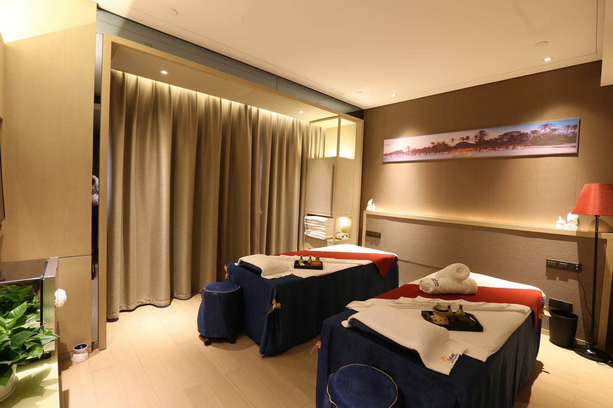 Courtyard By Marriott Shanghai International Tourism And Resorts Zone Hotel 5*