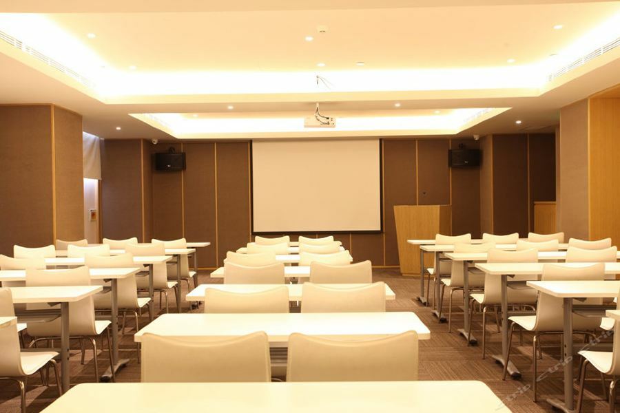 Ji Chuansha Chengnan Road 3* Shanghai