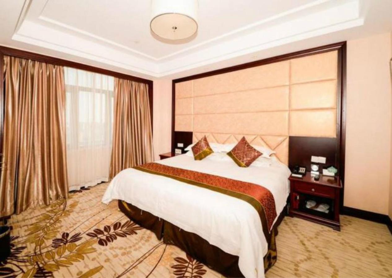 Shahai International Hotel 4*