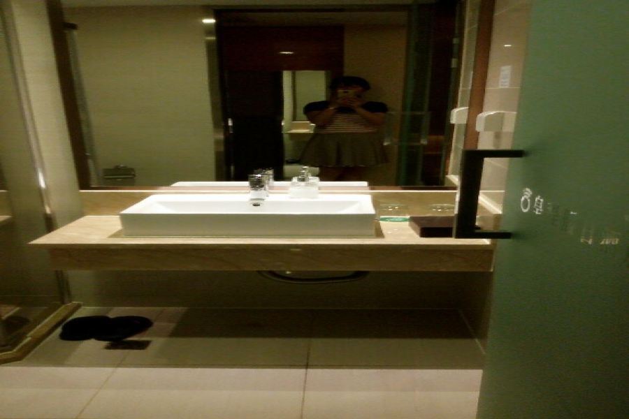 Huang Cheng Hotel 3*