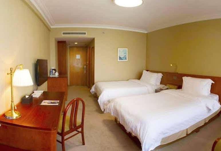 Hotel Greentree Eastern Hongqiao Airport Longbai 3*
