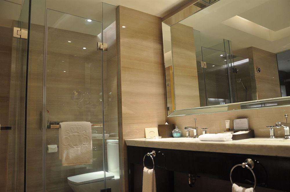 Royal International - Pudong International Airport Hotel