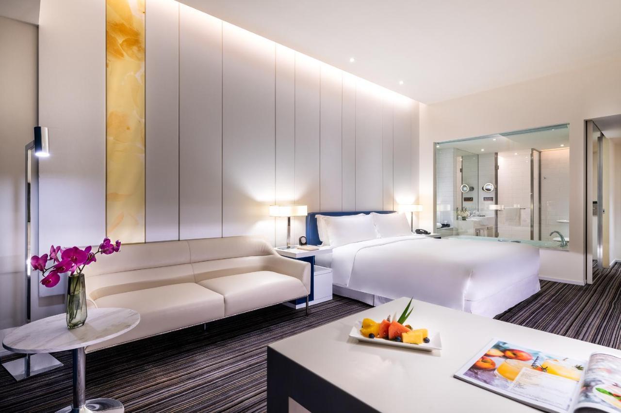 Hotel Grand Mercure Century Park - Free Shuttle Bus To Sniec