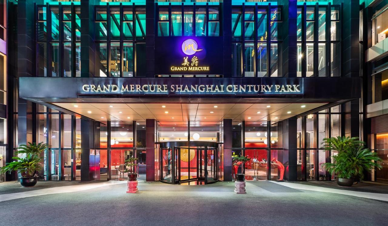 Grand Mercure Century Park