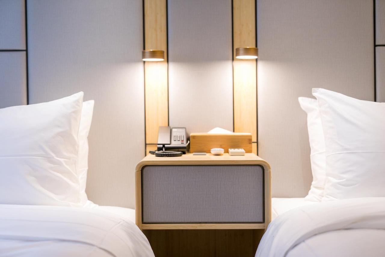 Ji Hotel 3*