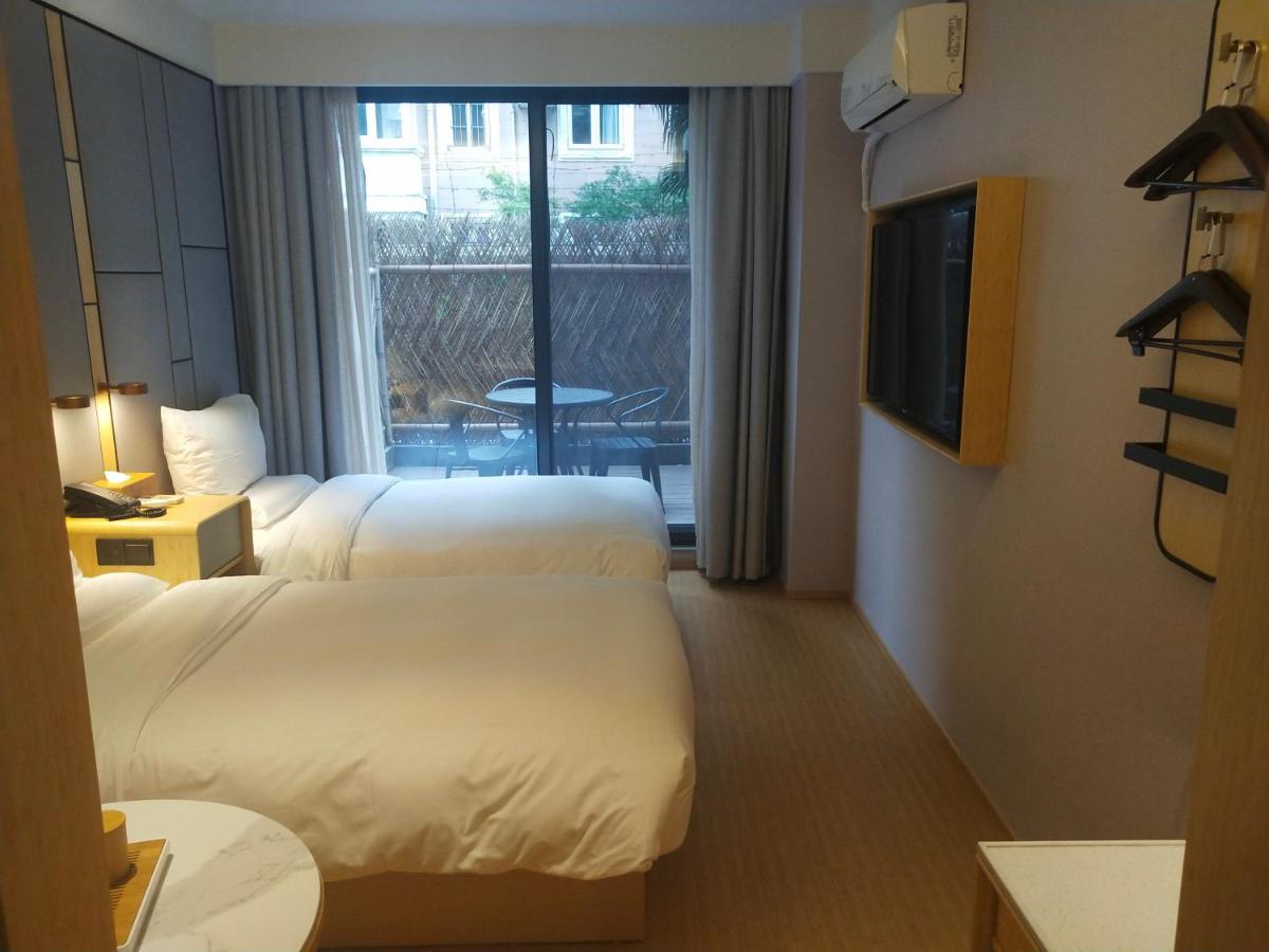 Ji Hotel Shanghai